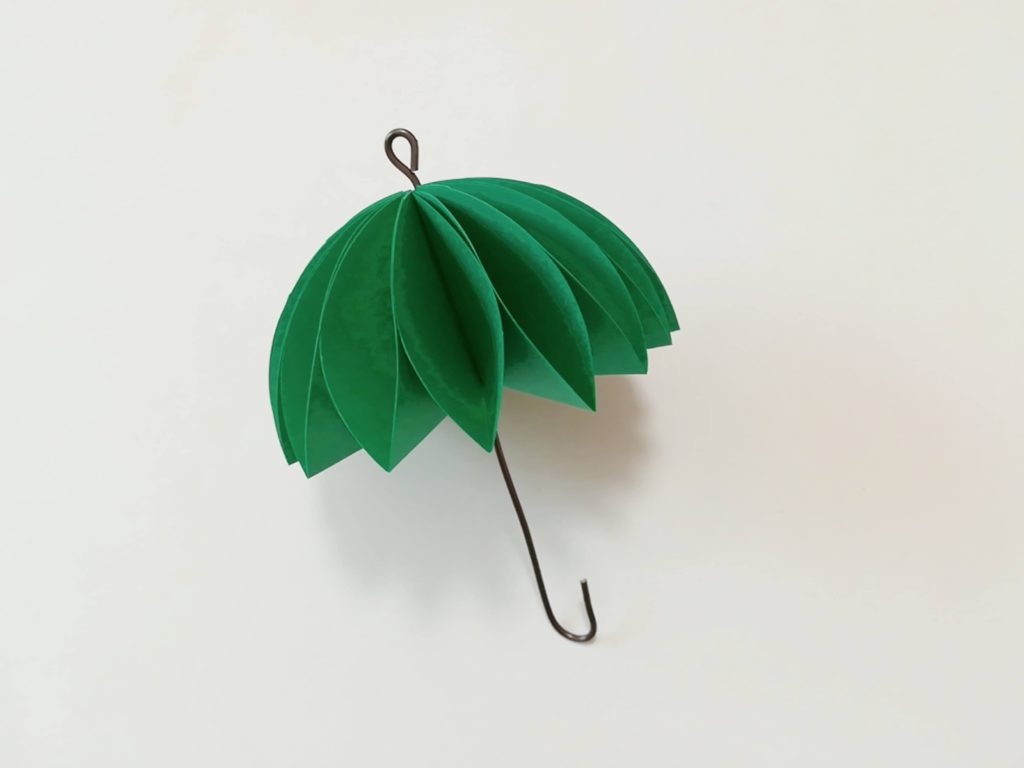 雨の日が楽しくなる 窓辺でゆらゆら 傘モビール を手作り フルイク