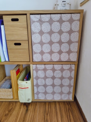 子供のランドセル収納として使っている無印スタッキングシェルフに目隠しを設置した後