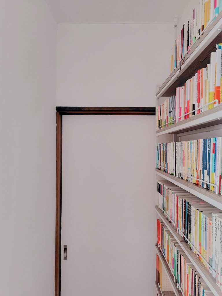 賃貸暮らしの文庫本収納