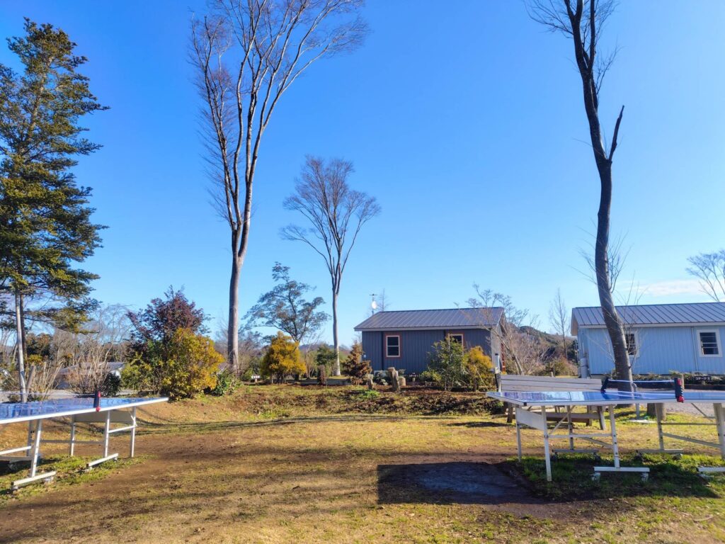 初心者キャンパーが初めての冬キャンプに挑戦:CAMPさくらの丘にある遊具