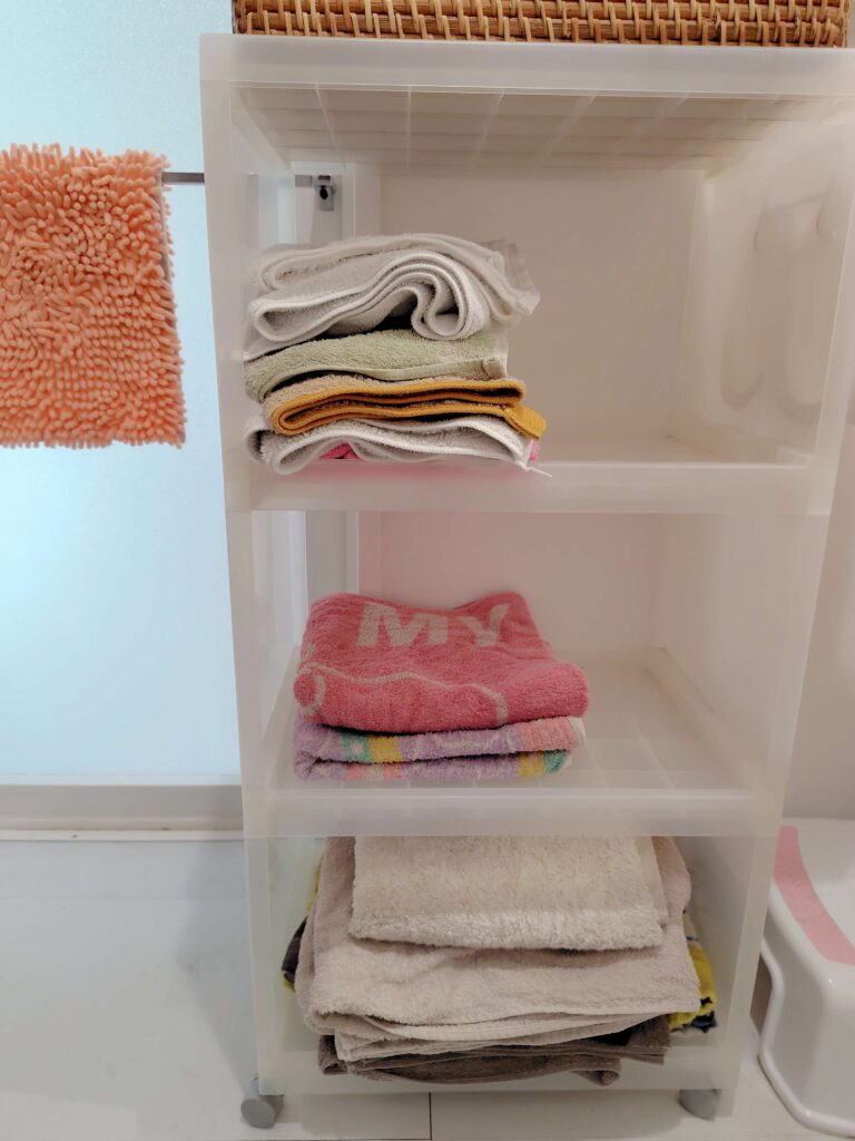 統一感のない、乱れたタオル収納