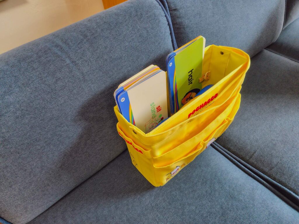 小学１年生女子のおうち英語の取り組み記録、DWEなど