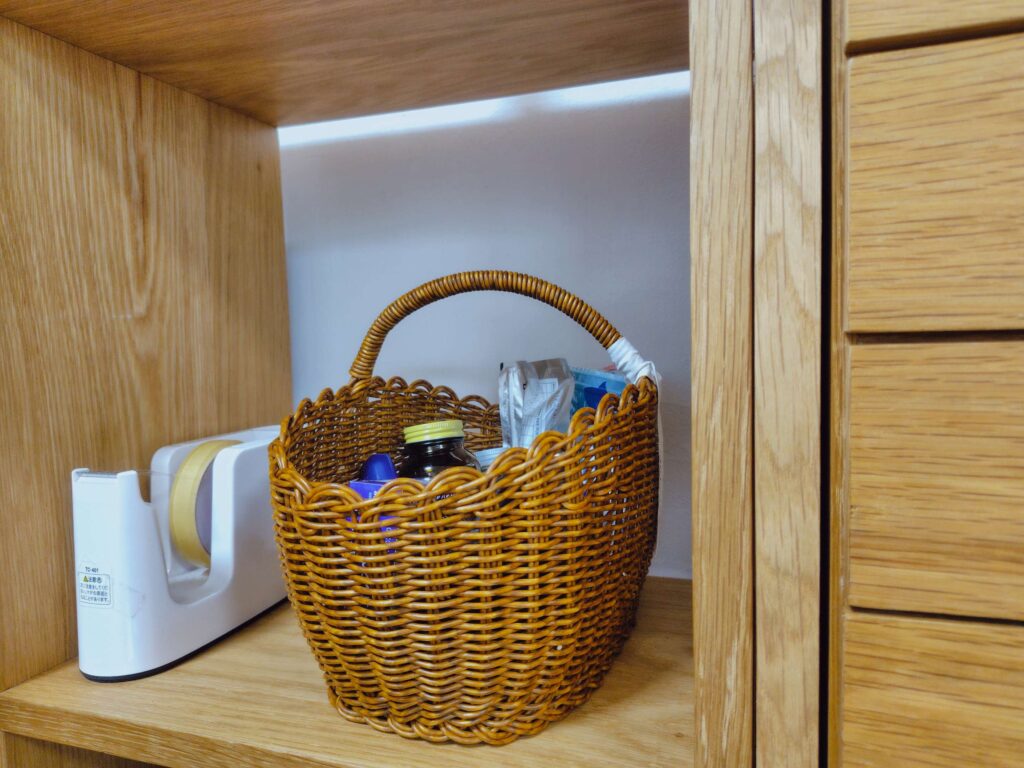 毎日飲む薬・サプリメントをバスケットに収納