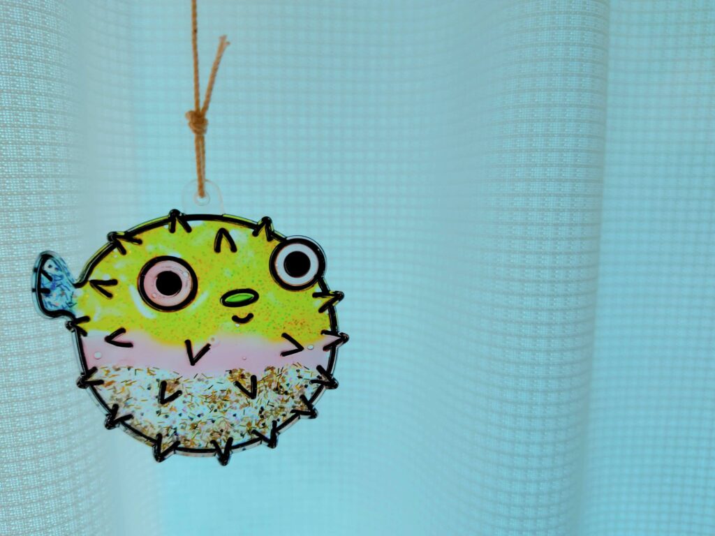 ヤマトグラスデコオーナメントセット「さかな」で夏を感じるオーナメント作り